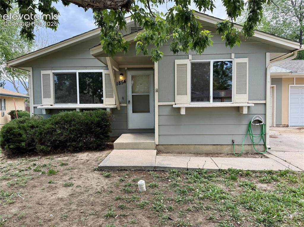 1854 Saratoga Drive - Photo 1