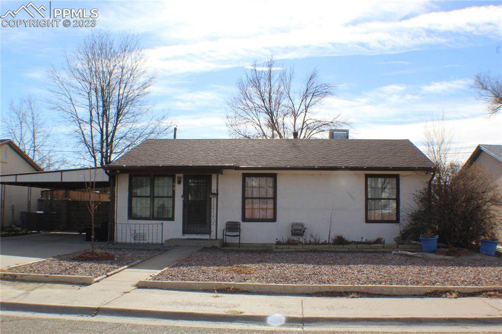 16 Taos Road - Photo 1
