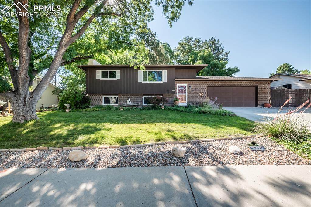 16 Verdosa Drive - Photo 1