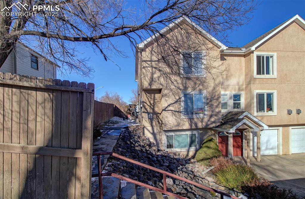 842 Mesa Valley Road - Photo 1