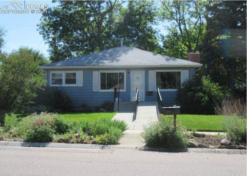 701 Pleasant Street - Photo 1