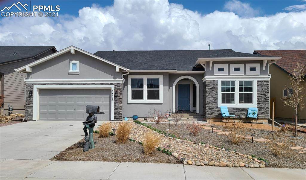 2557 Hannah Ridge Drive - Photo 1