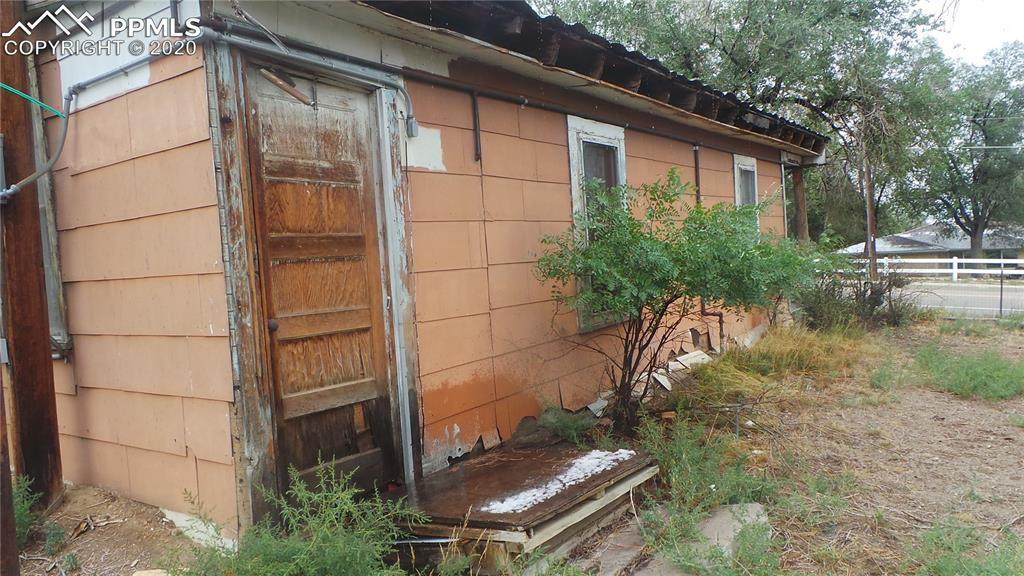 411 Fountain Mesa Road - Photo 1
