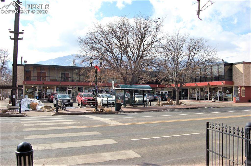 2501 Colorado Avenue - Photo 1