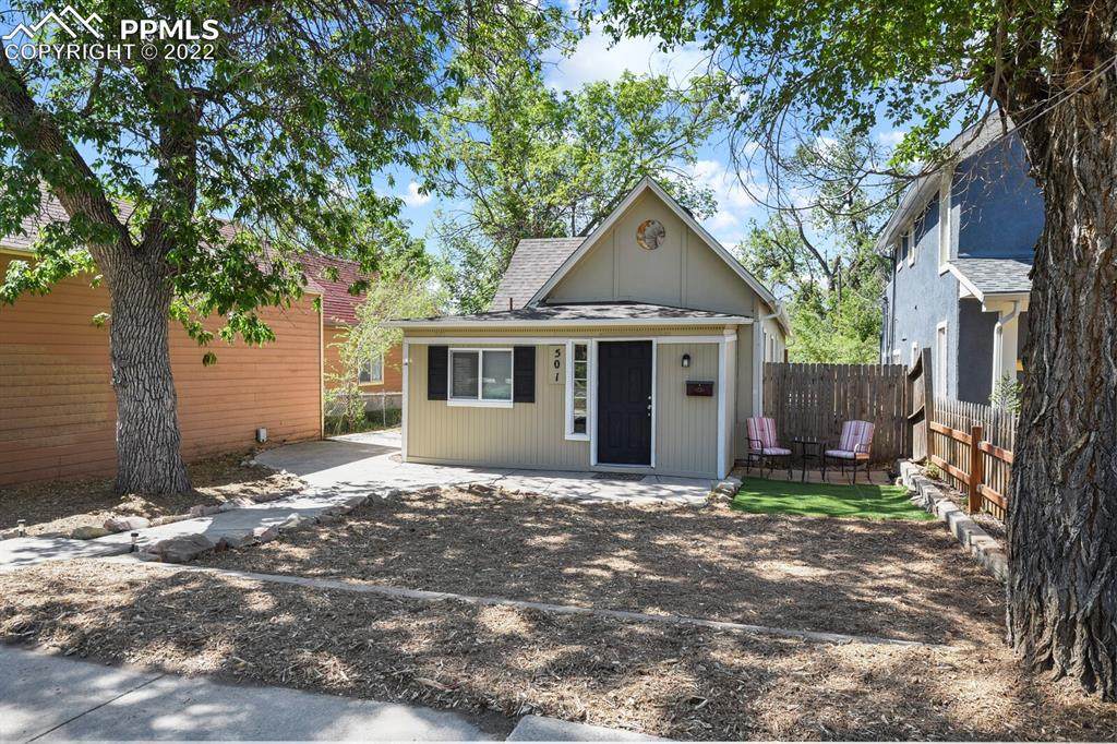 501 Willamette Avenue - Photo 1