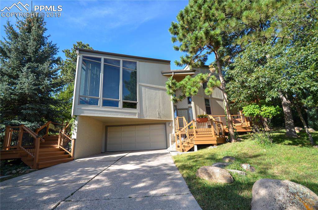 1816 Ridgeway Avenue - Photo 1
