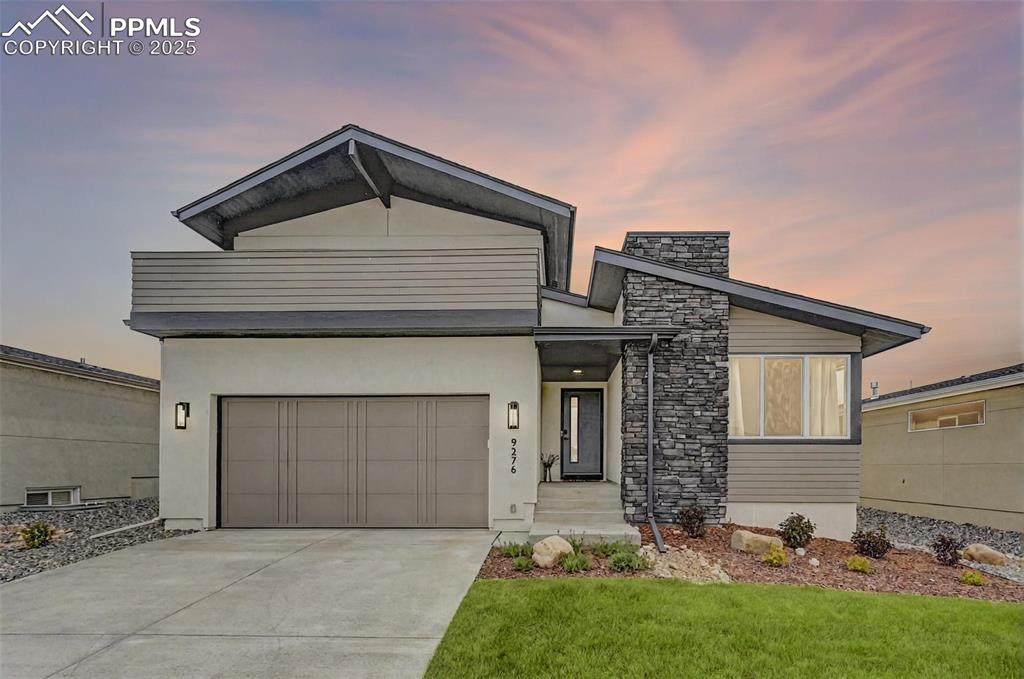 9276 Glitter Way - Photo 1