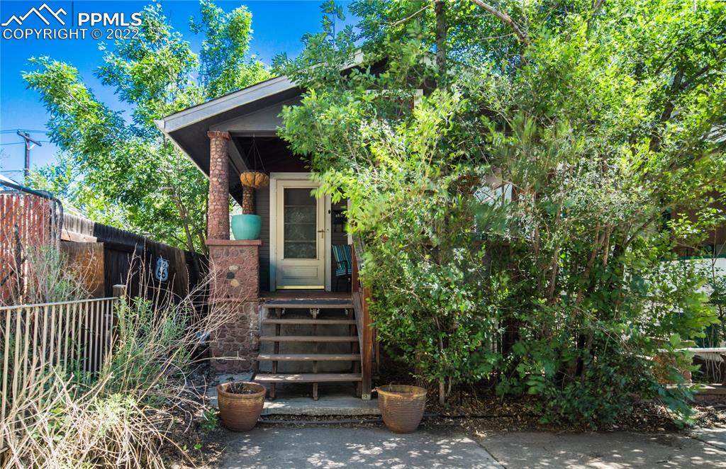 1624 Colorado Avenue - Photo 1