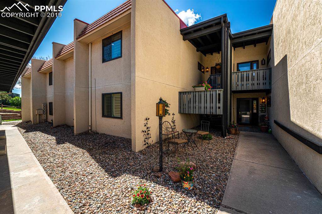 1130 Fontmore Road - Photo 1