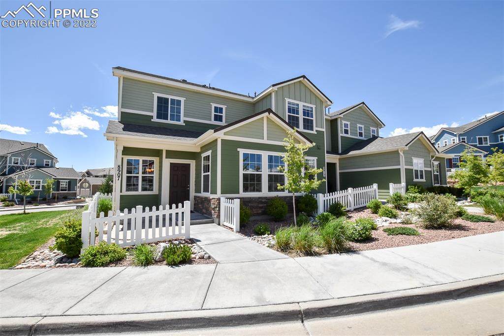 8907 Bella Flora Heights - Photo 1