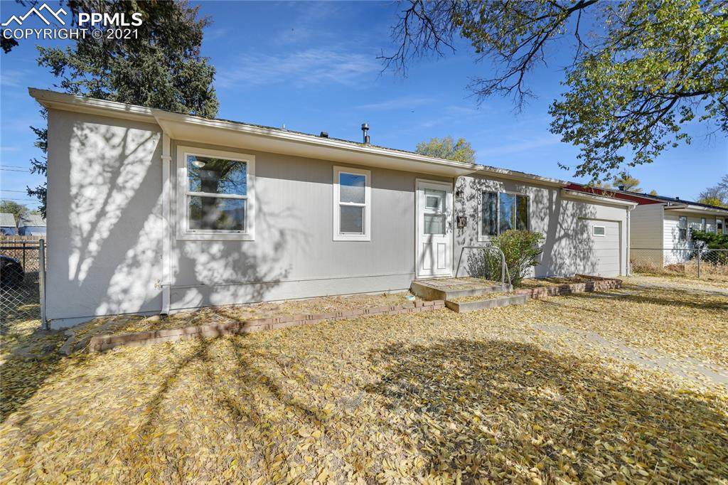 530 Warren Avenue - Photo 1