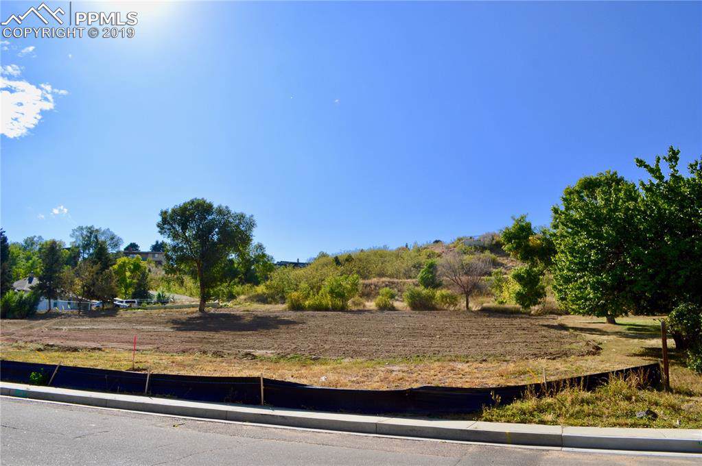 1328 Chestnut Street - Photo 1