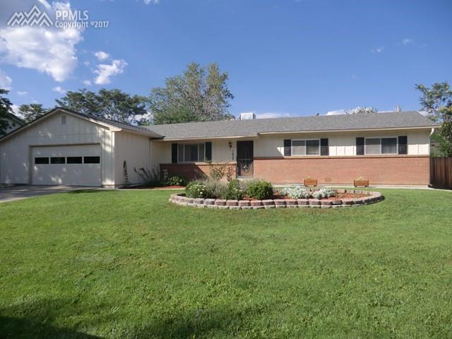 1033 Oak Avenue - Photo 1