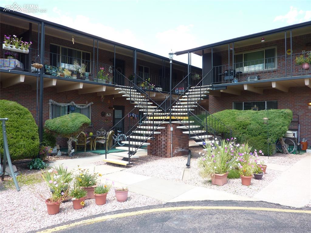 434 Valley Hi Circle - Photo 1