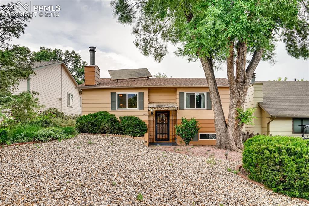 2528 Willamette Avenue - Photo 1