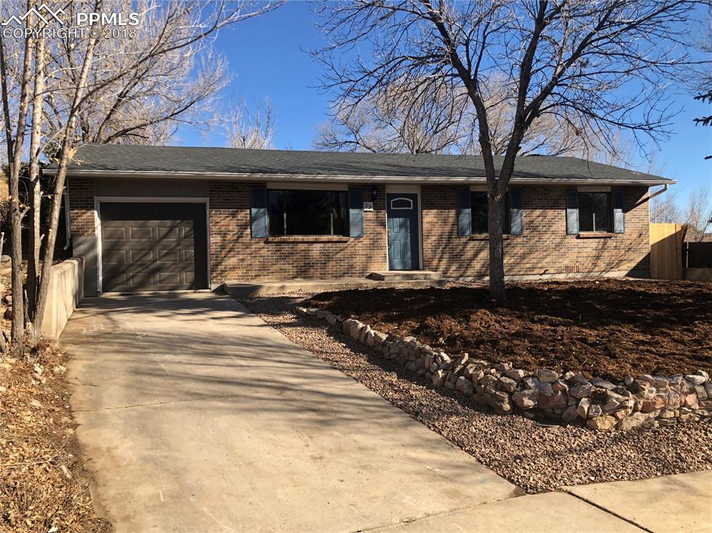 33 Clover Circle - Photo 1