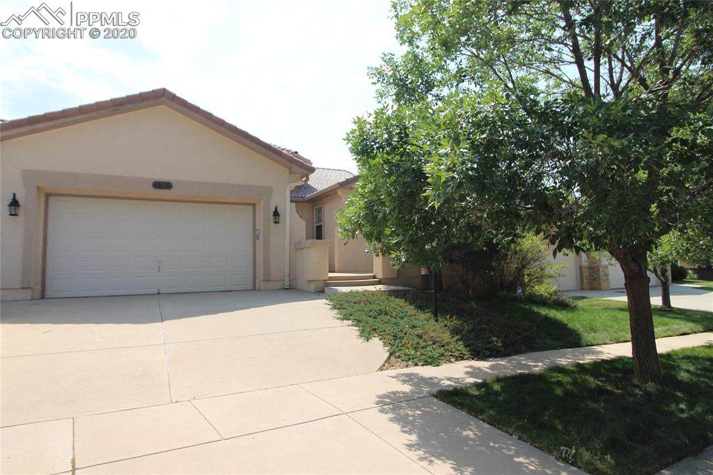 3575 Hollycrest Drive - Photo 1