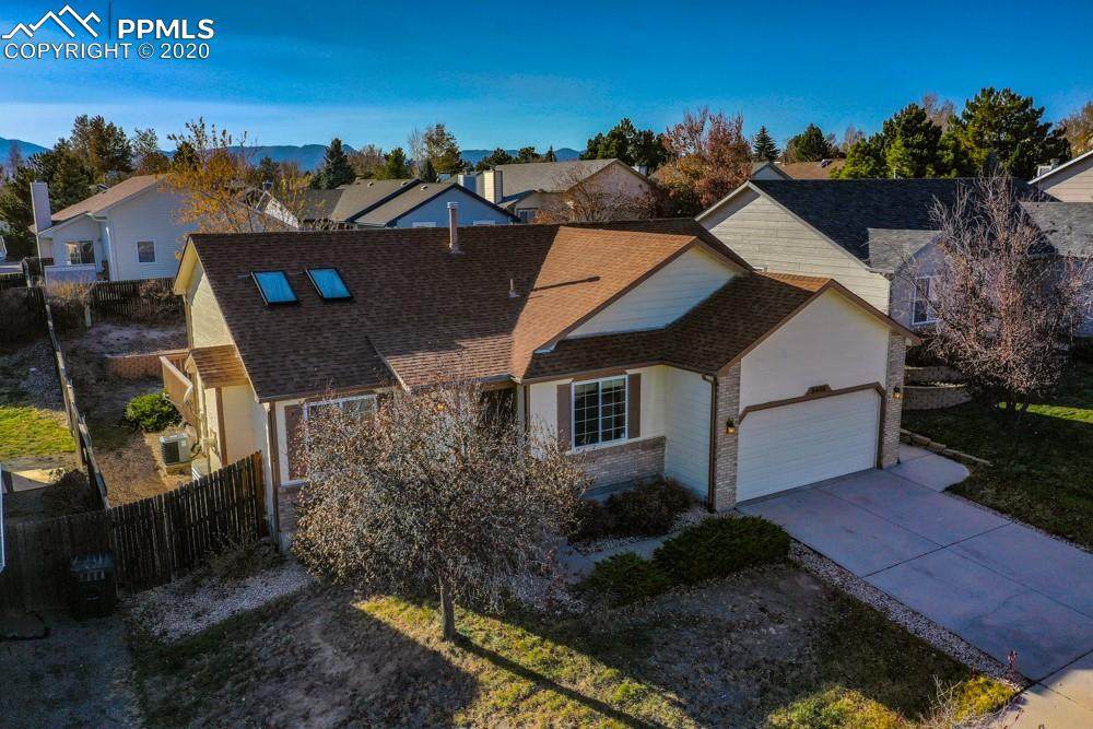 5468 Plumstead Drive - Photo 1