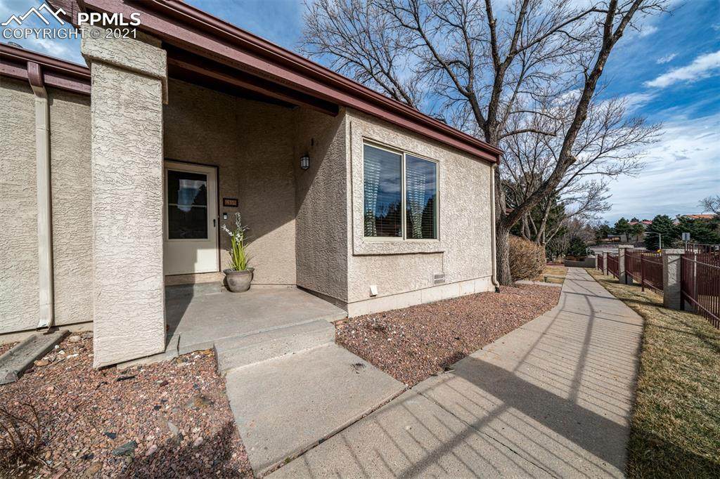 635 Autumn Crest Circle - Photo 1