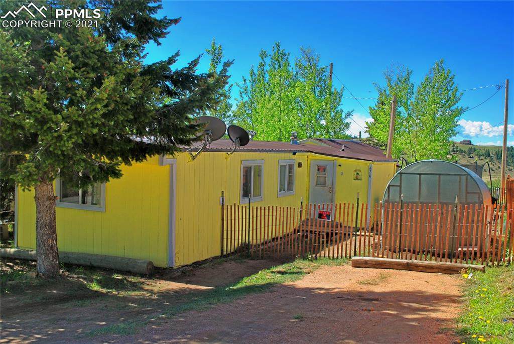 420 Golden Avenue - Photo 1