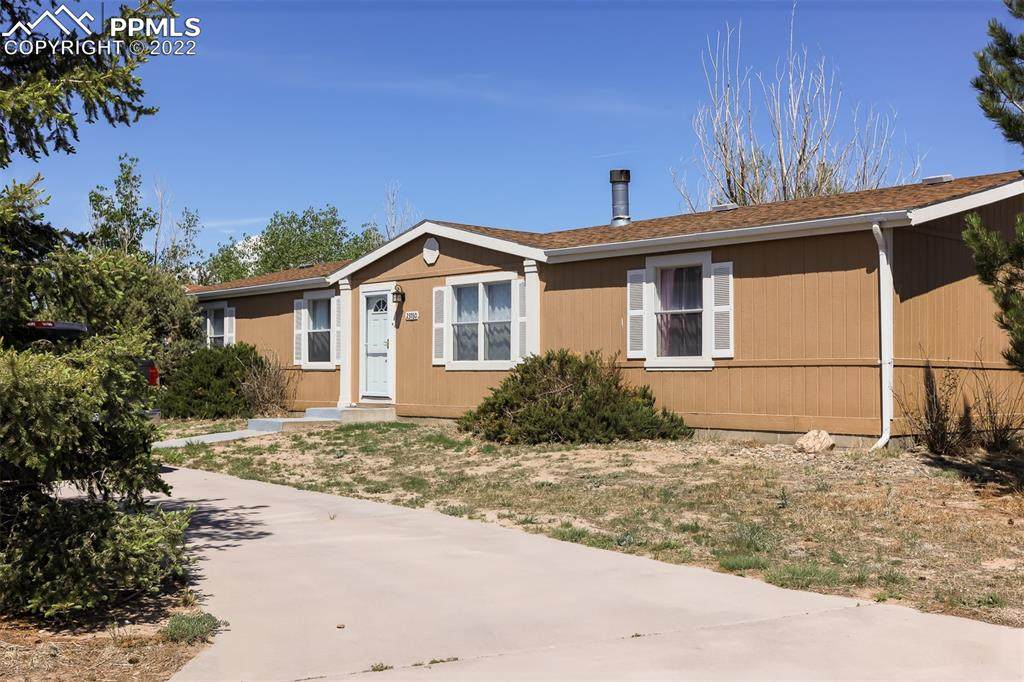 23760 Fleet Street - Photo 1