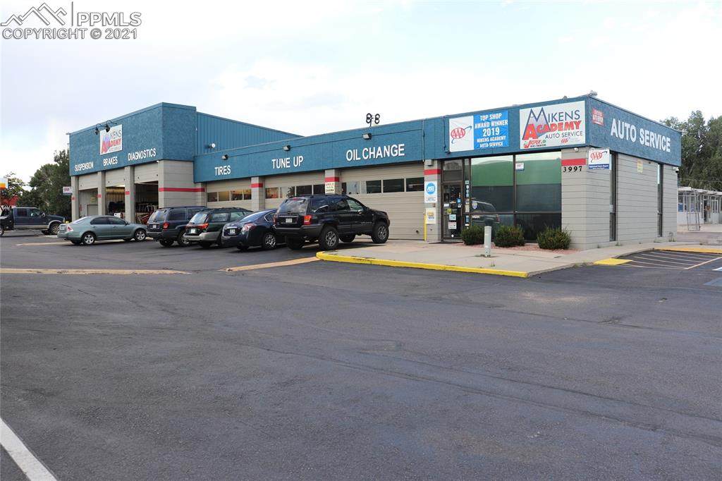 3997 Academy Boulevard - Photo 1