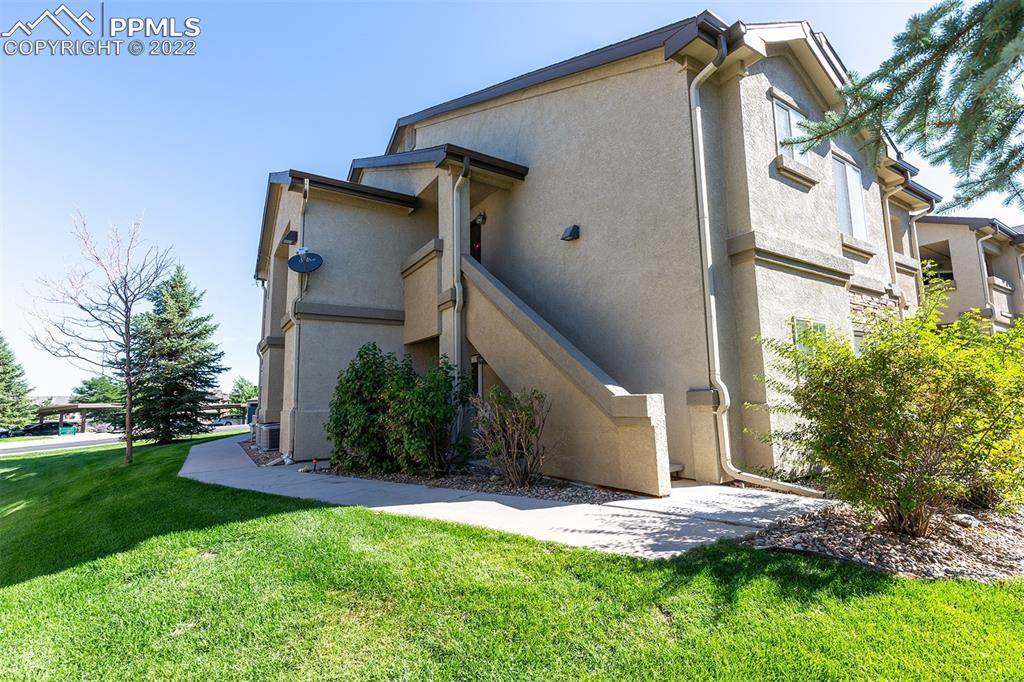 7005 Prairie Finch Heights - Photo 1