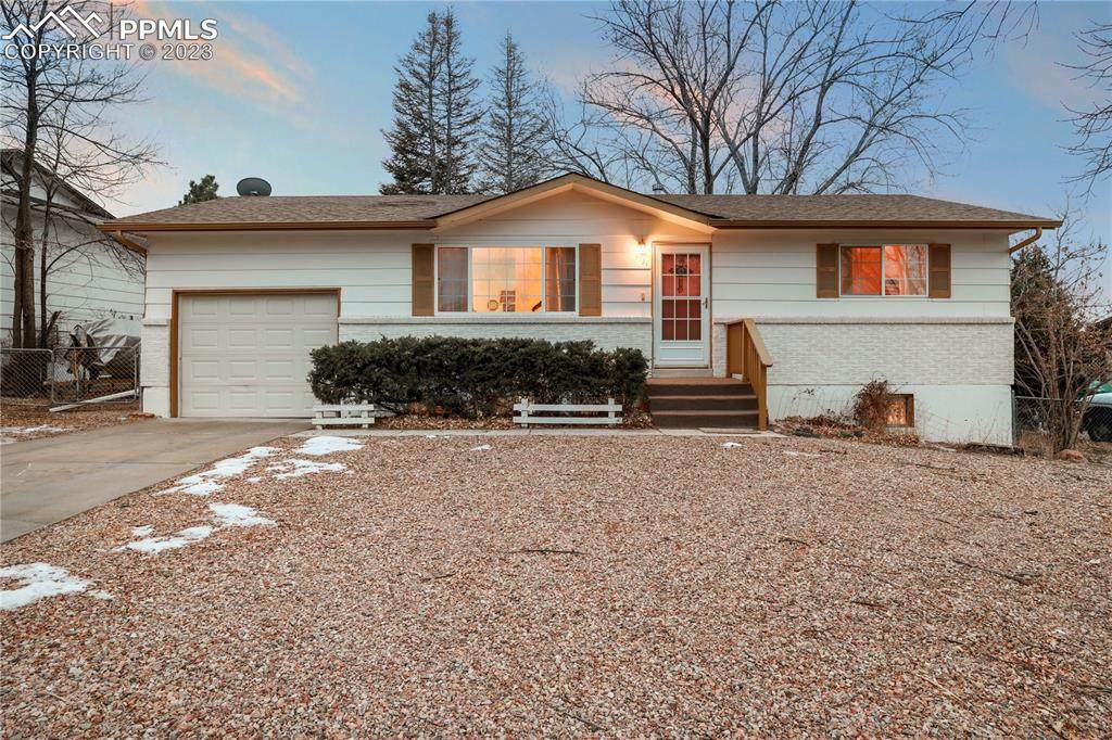4751 Splendid Circle - Photo 1