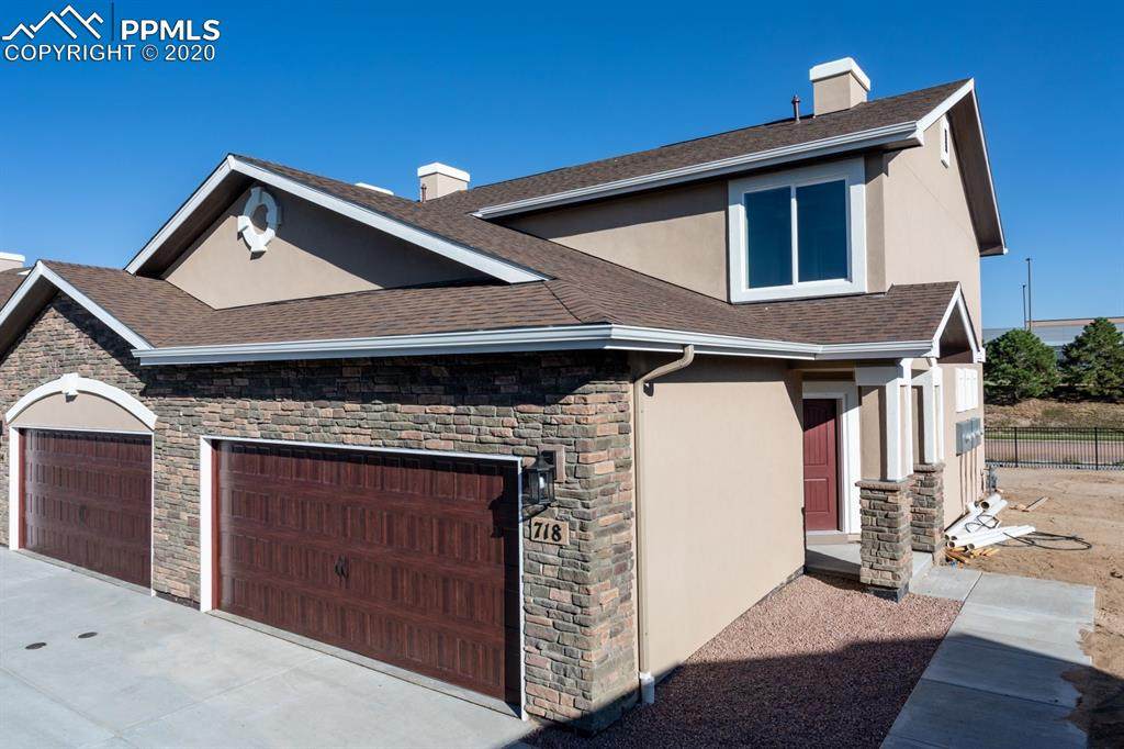 718 Thimbleberry Point - Photo 1