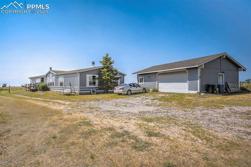 19640 Oasis Avenue - Photo 1
