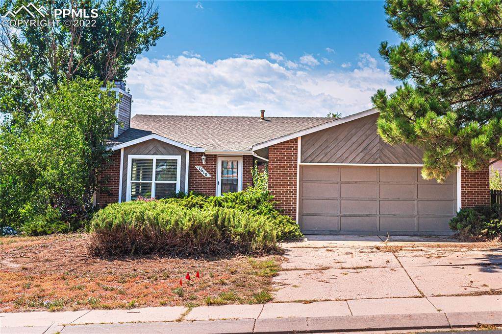 7610 Dawnview Court - Photo 1