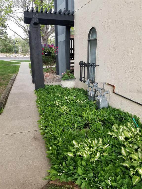 1010 Fontmore Road - Photo 1