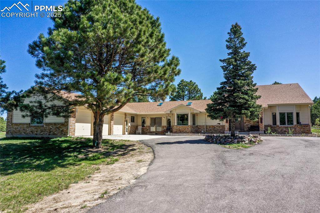 390 Stirrup Trail - Photo 1