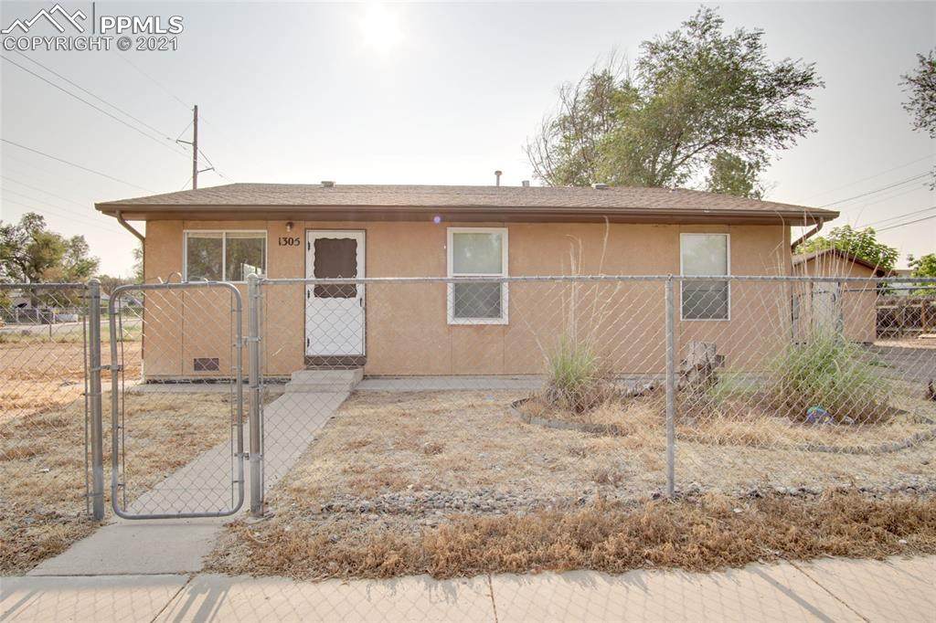 1305 Graham Avenue - Photo 1