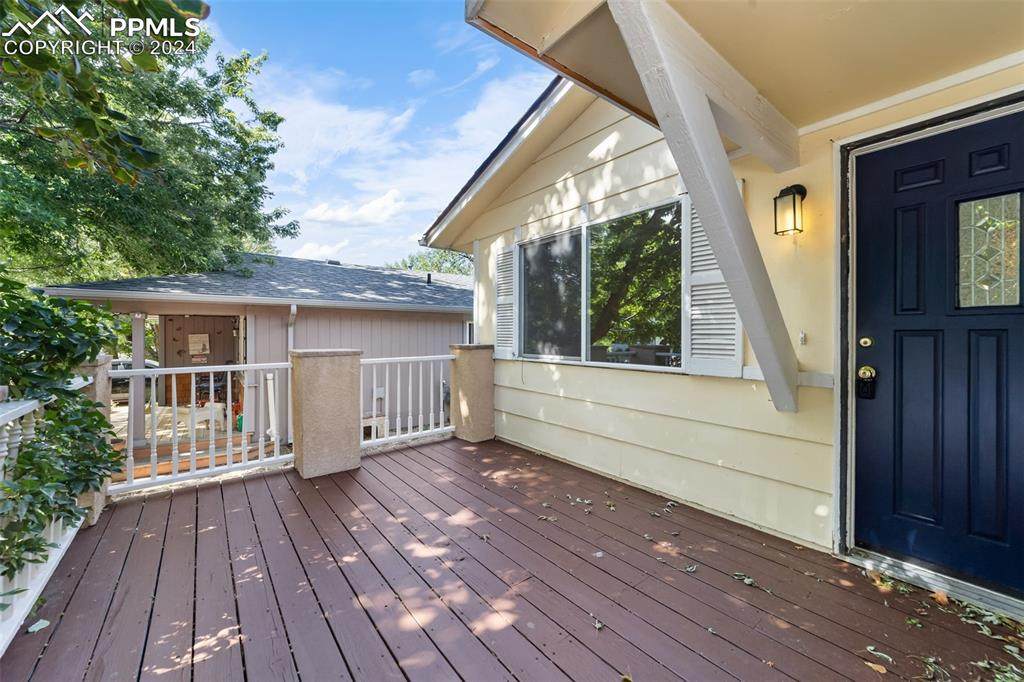 1812 Saratoga Drive - Photo 1