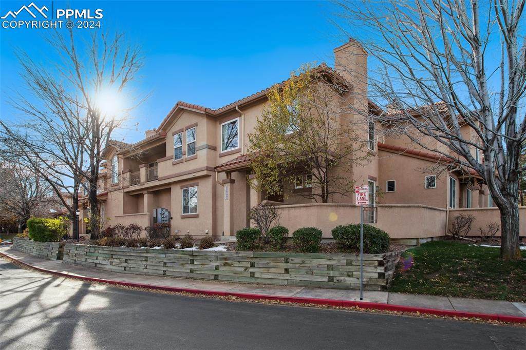1667 Courtyard Heights - Photo 1