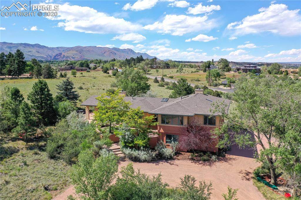 1460 Mesa Road - Photo 1