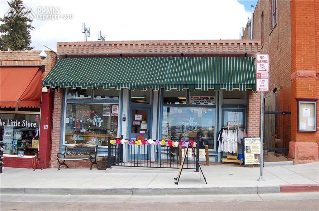 333 Bennett Avenue - Photo 1