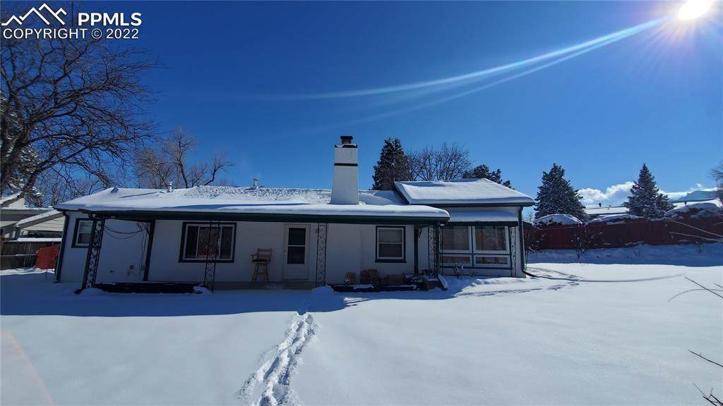 409 Hilltop Circle - Photo 1