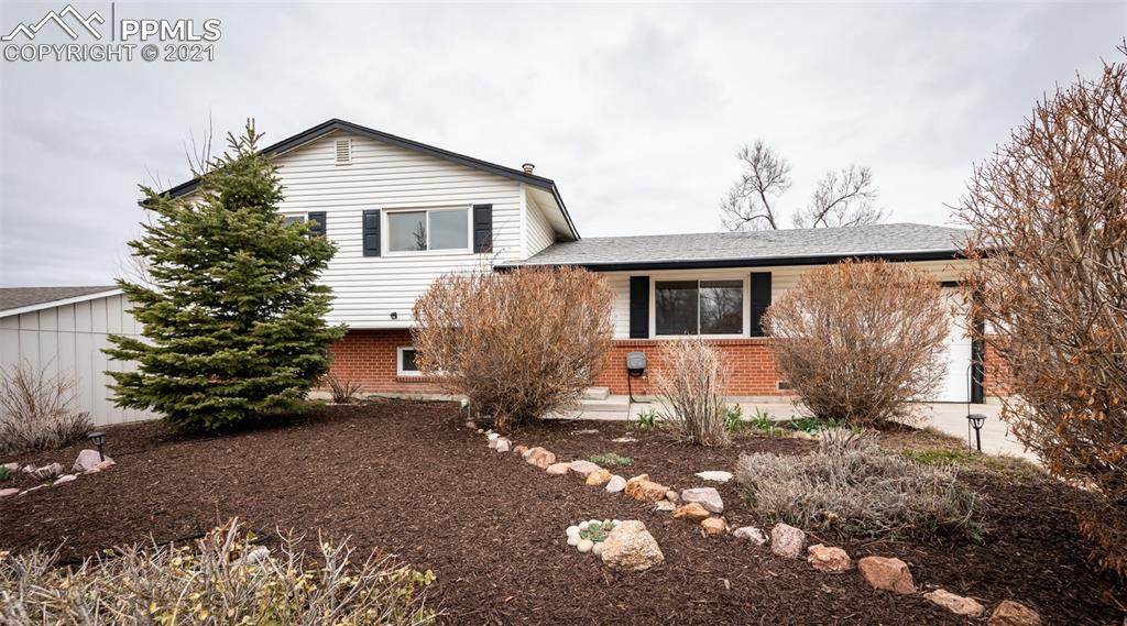 1540 Glacier Drive - Photo 1