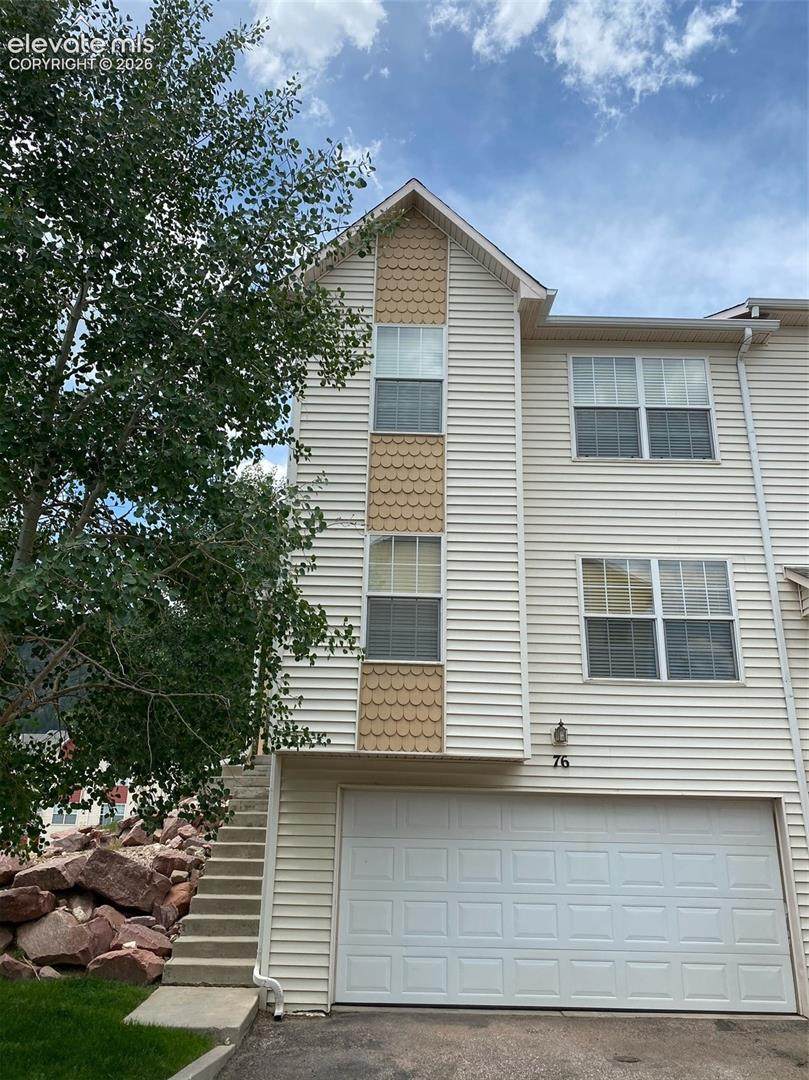 76 Vale Circle - Photo 1