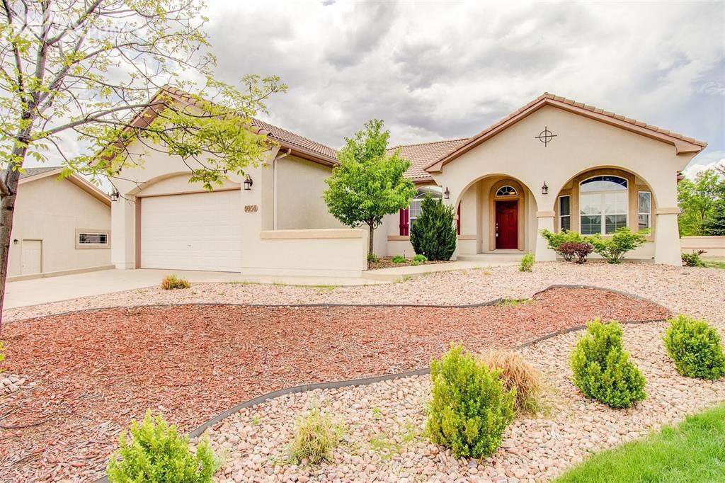 9954 Glenrose Circle - Photo 1