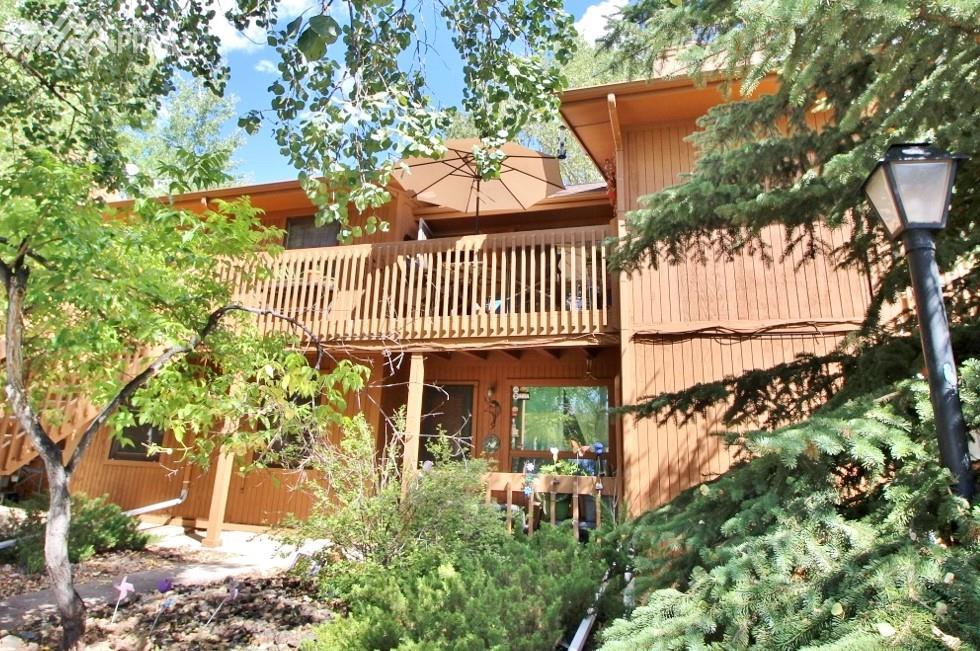 401 Forest Edge Road - Photo 1