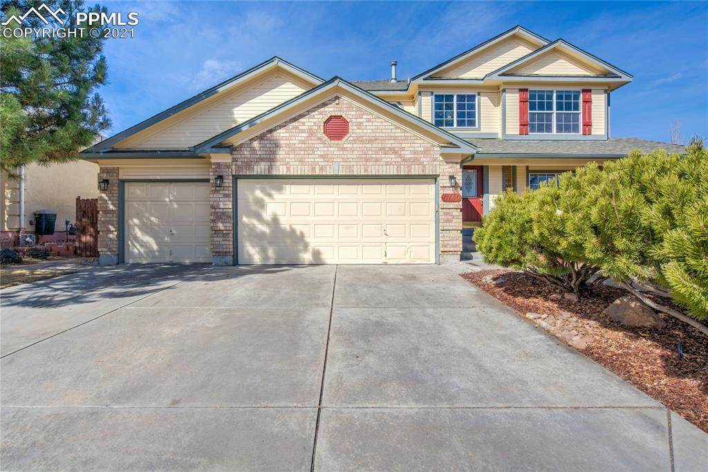 6740 Shimmering Moon Lane - Photo 1