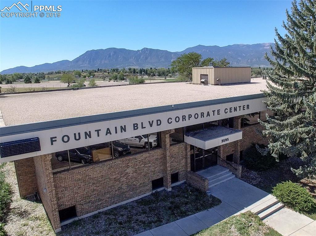 3595 Fountain Boulevard - Photo 1