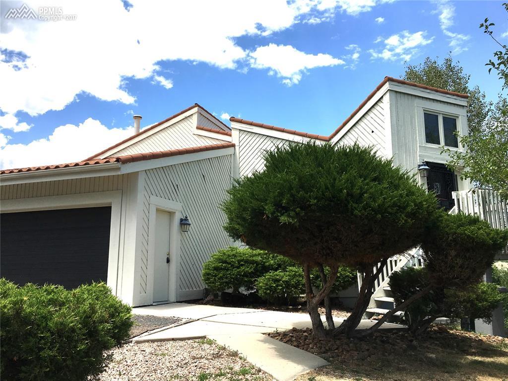 465 Roxbury Circle - Photo 1