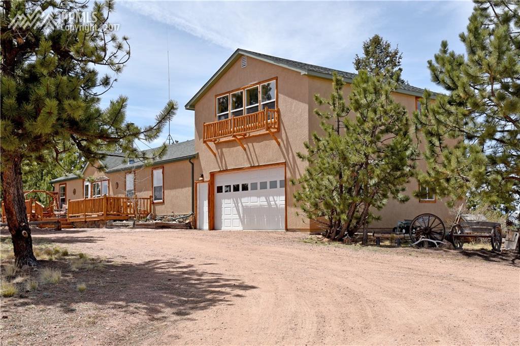 569 Irwin Drive - Photo 1