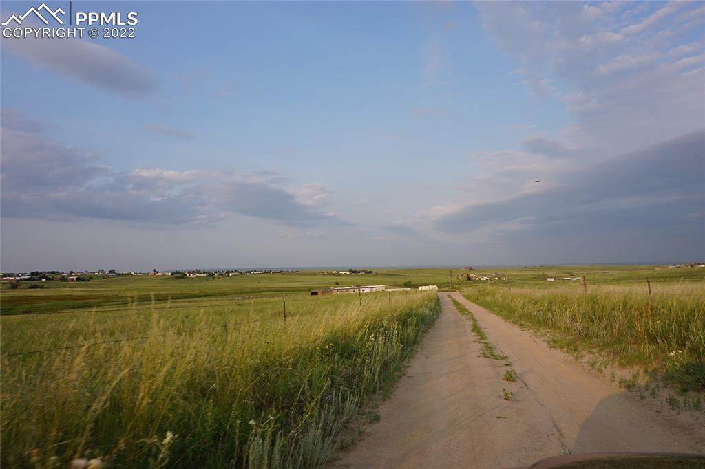 4760 Murr Road - Photo 1