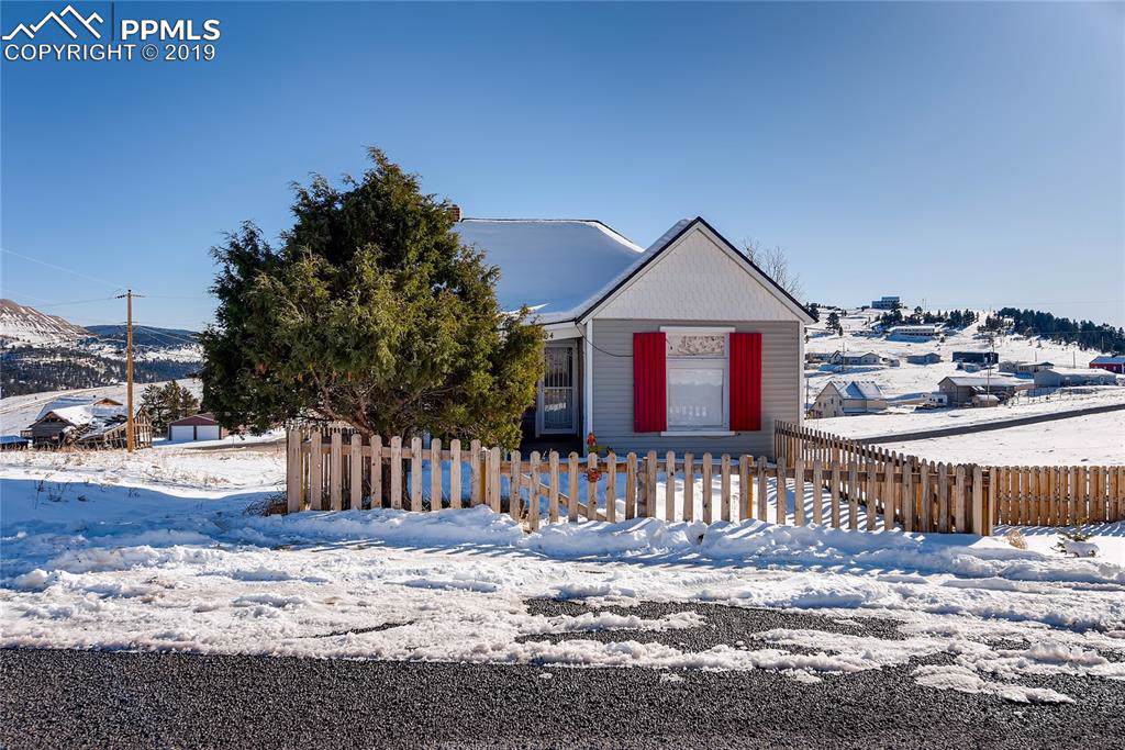 304 May Avenue - Photo 1