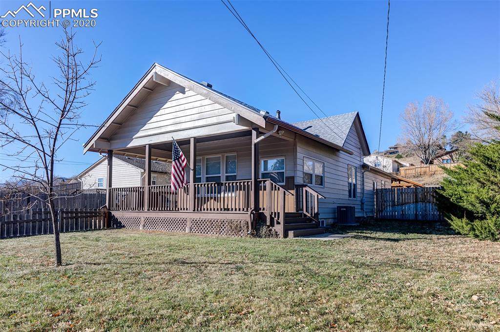 948 19th Street - Photo 1